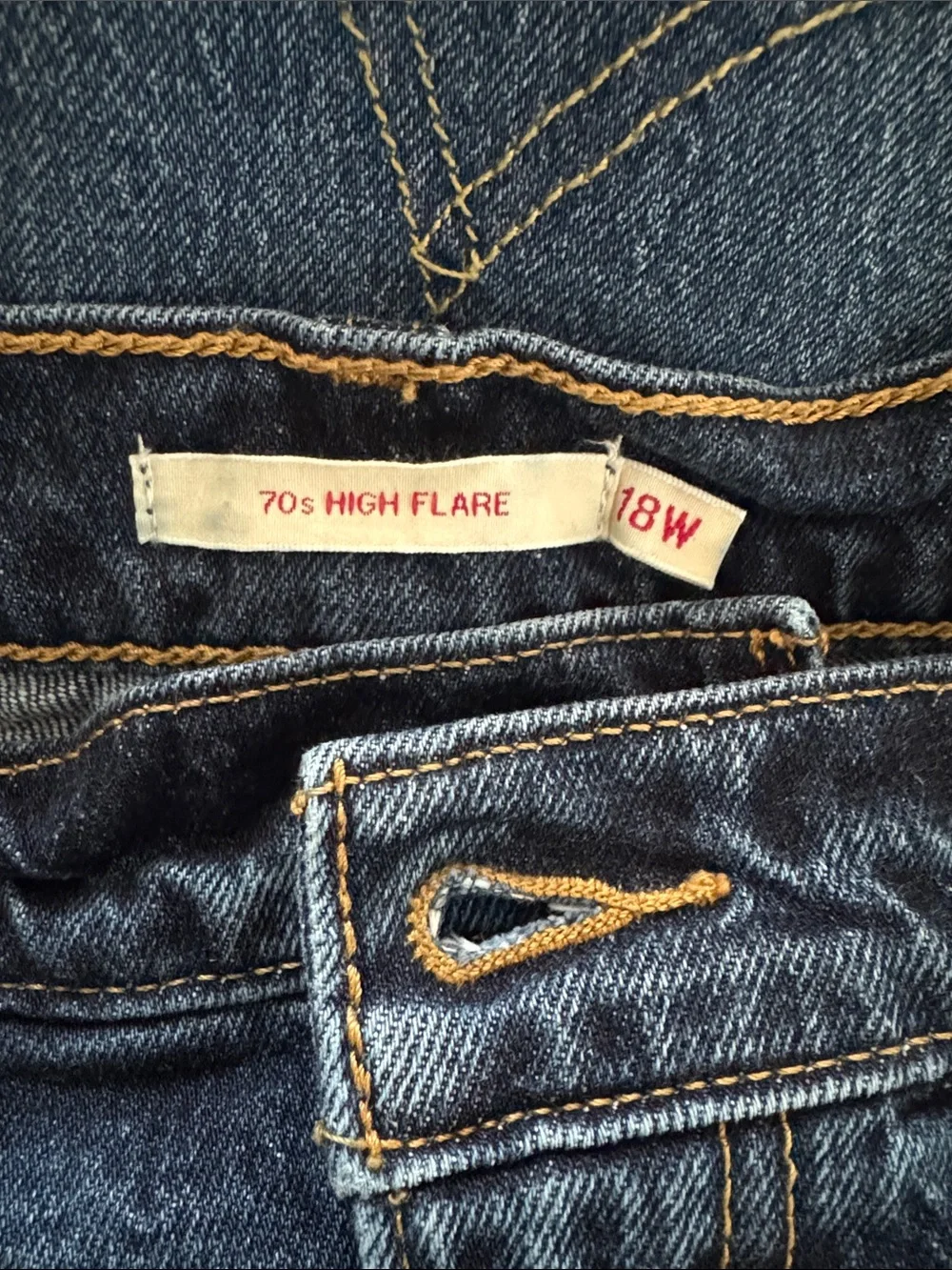 Levis set four